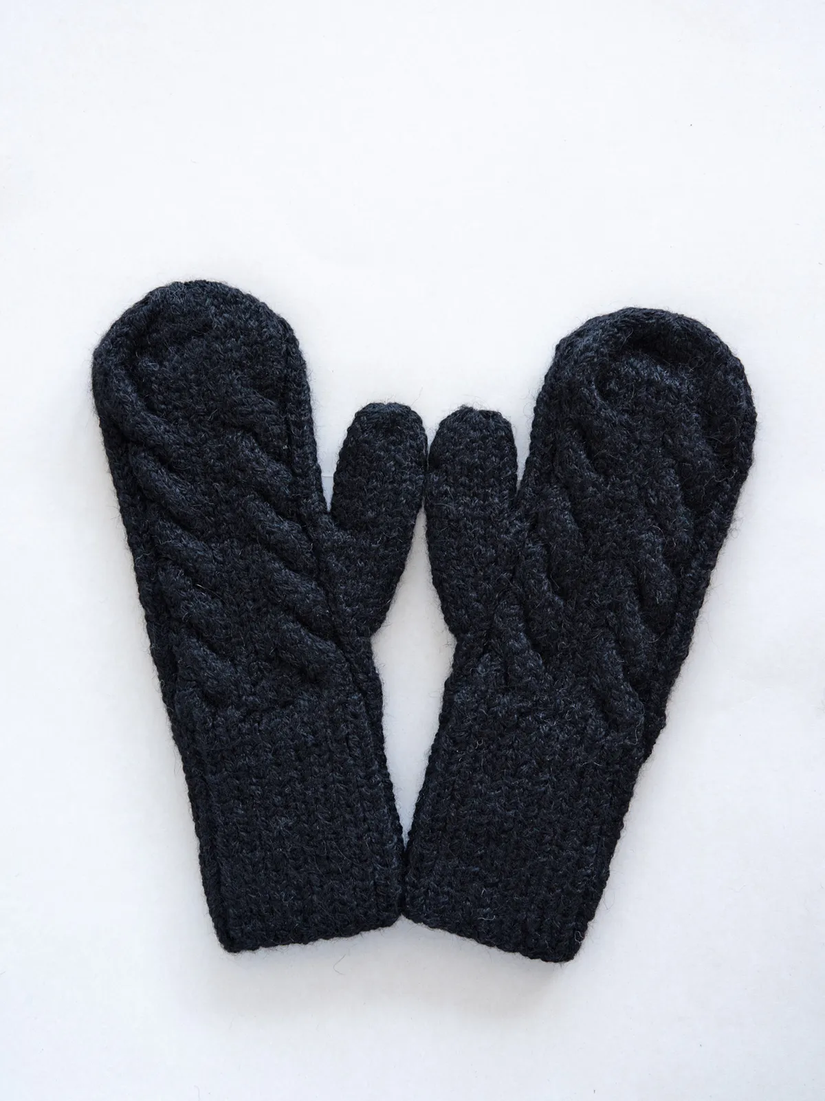 Alpaca Circo Mittens