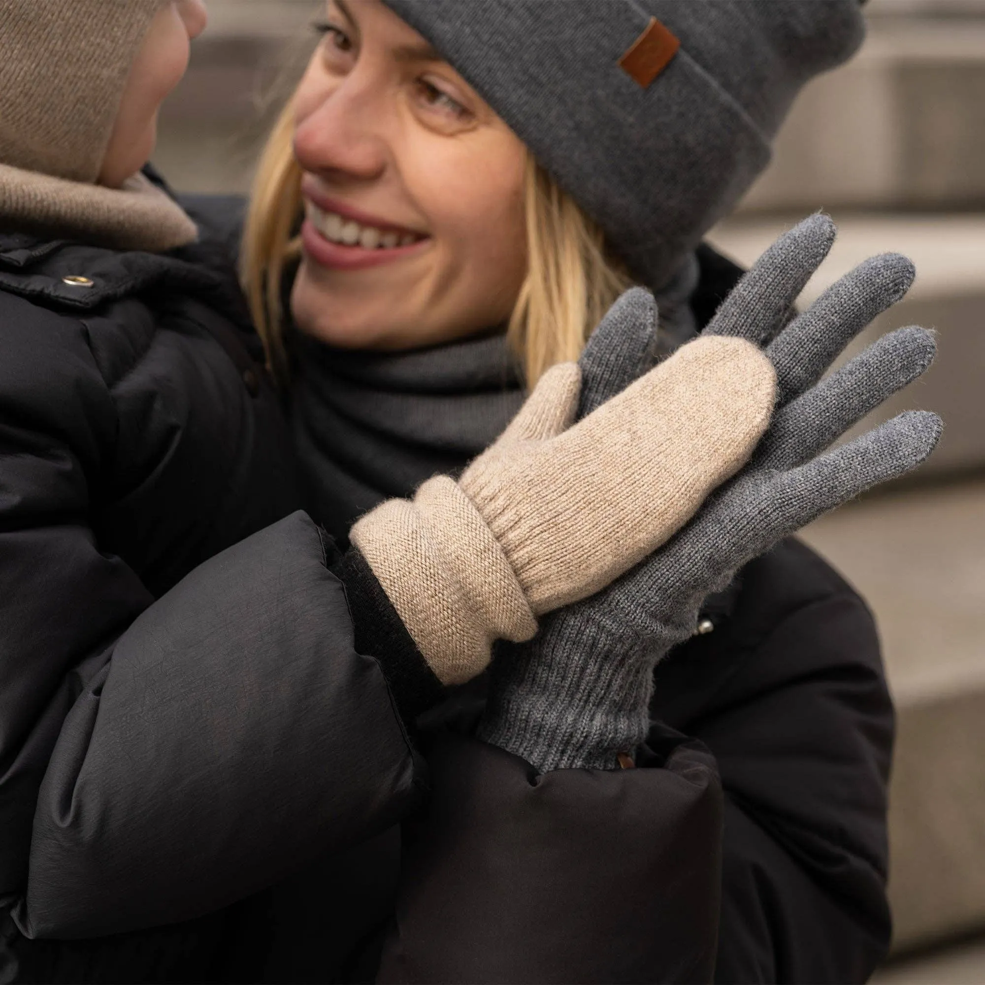 menique - Kids' Mittens Knitted Merino & Cashmere: 1-3 years / Creamy beige