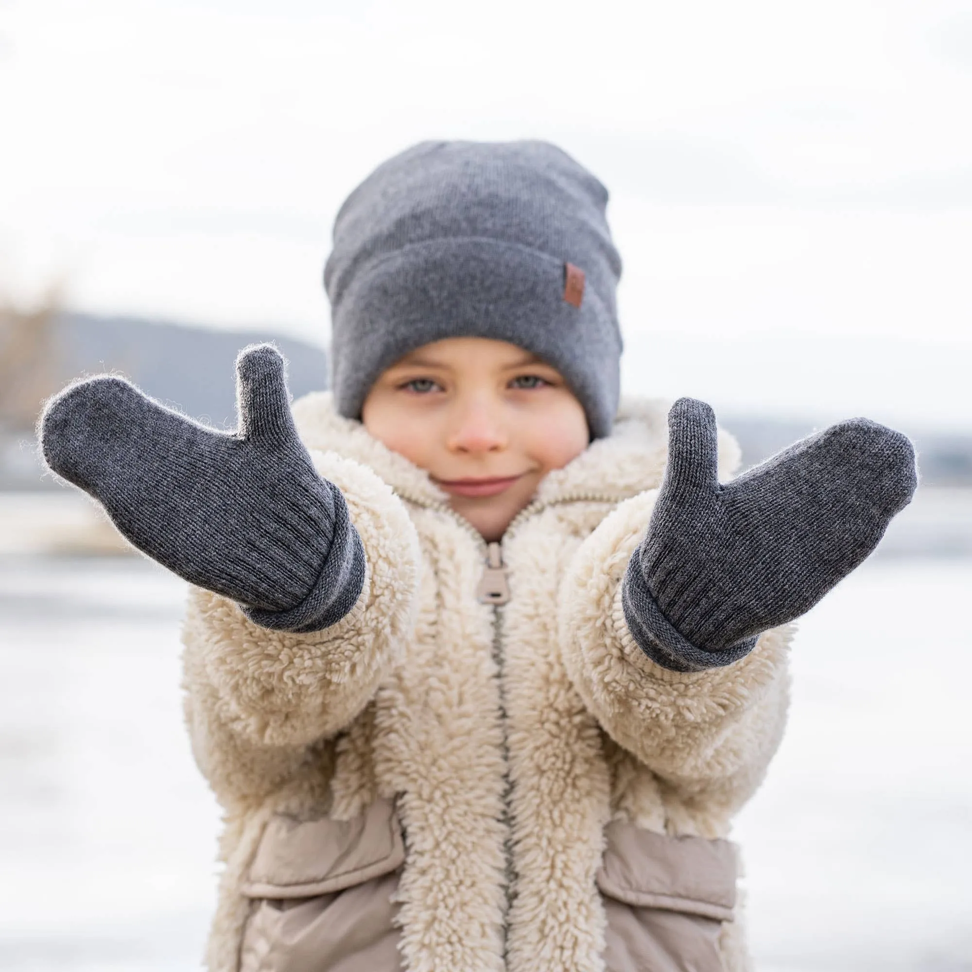 menique - Kids' Mittens Knitted Merino & Cashmere: 1-3 years / Creamy beige