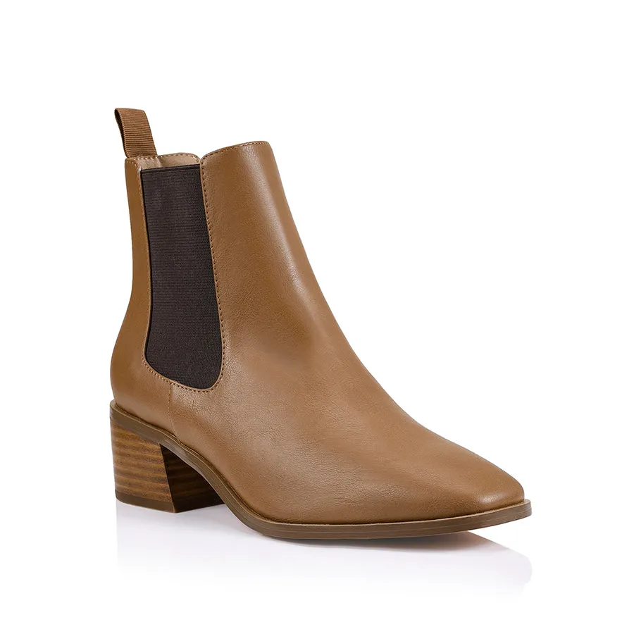 Nas Chelsea Ankle Boots - Tan Softee