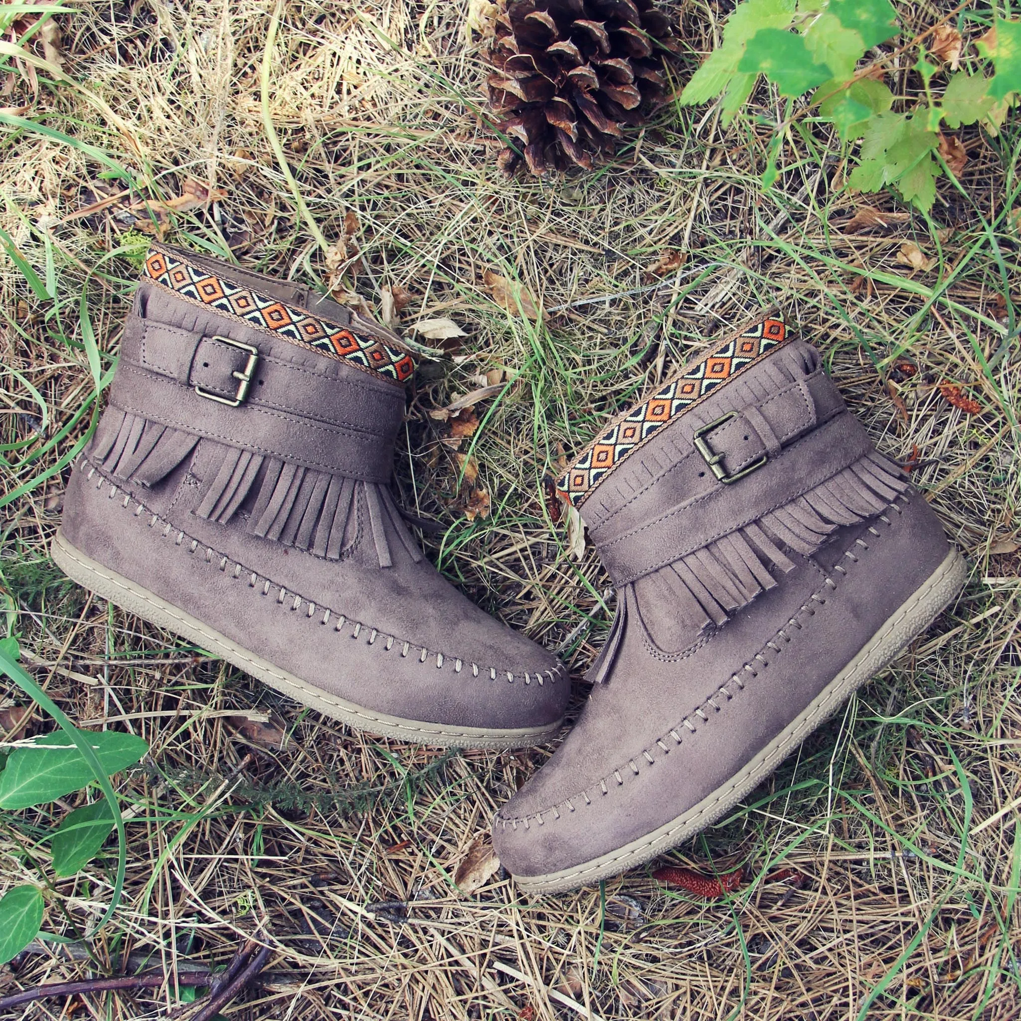 Pine Grass Moccasins