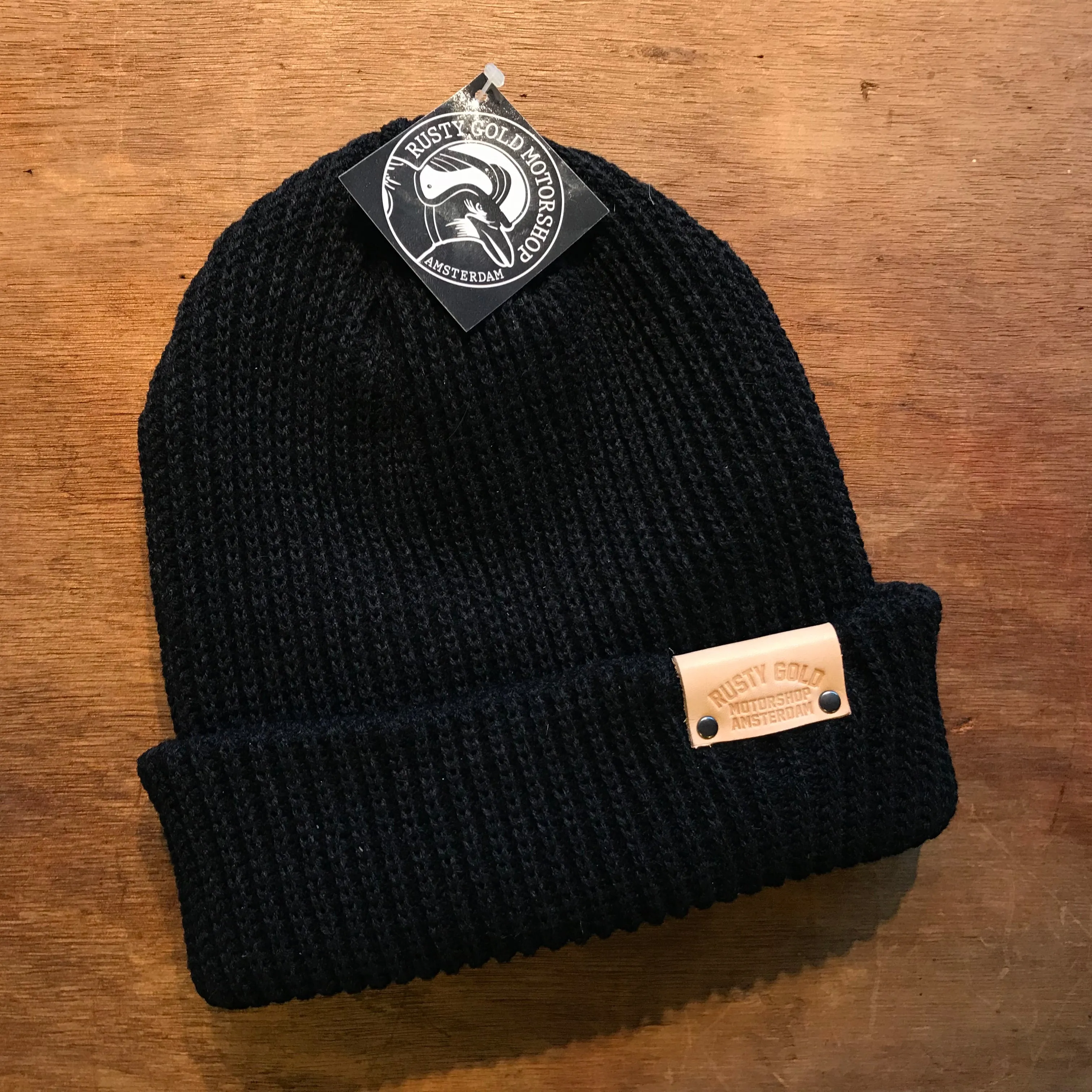 Rusty Gold Rib Beanie Black