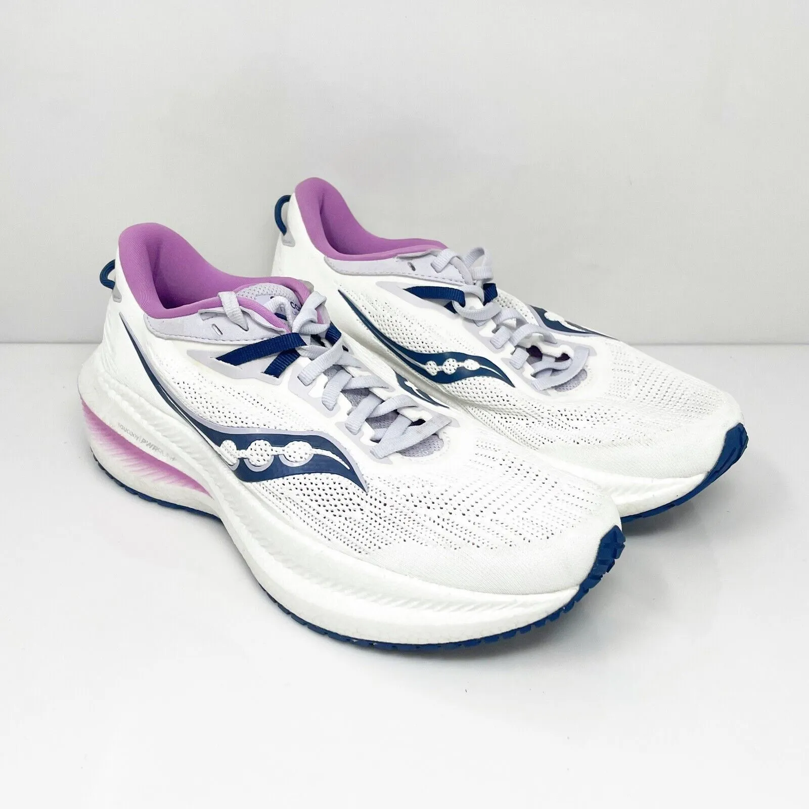 Saucony Womens Triumph 21 S10881-31 White Running Shoes Sneakers Size 8