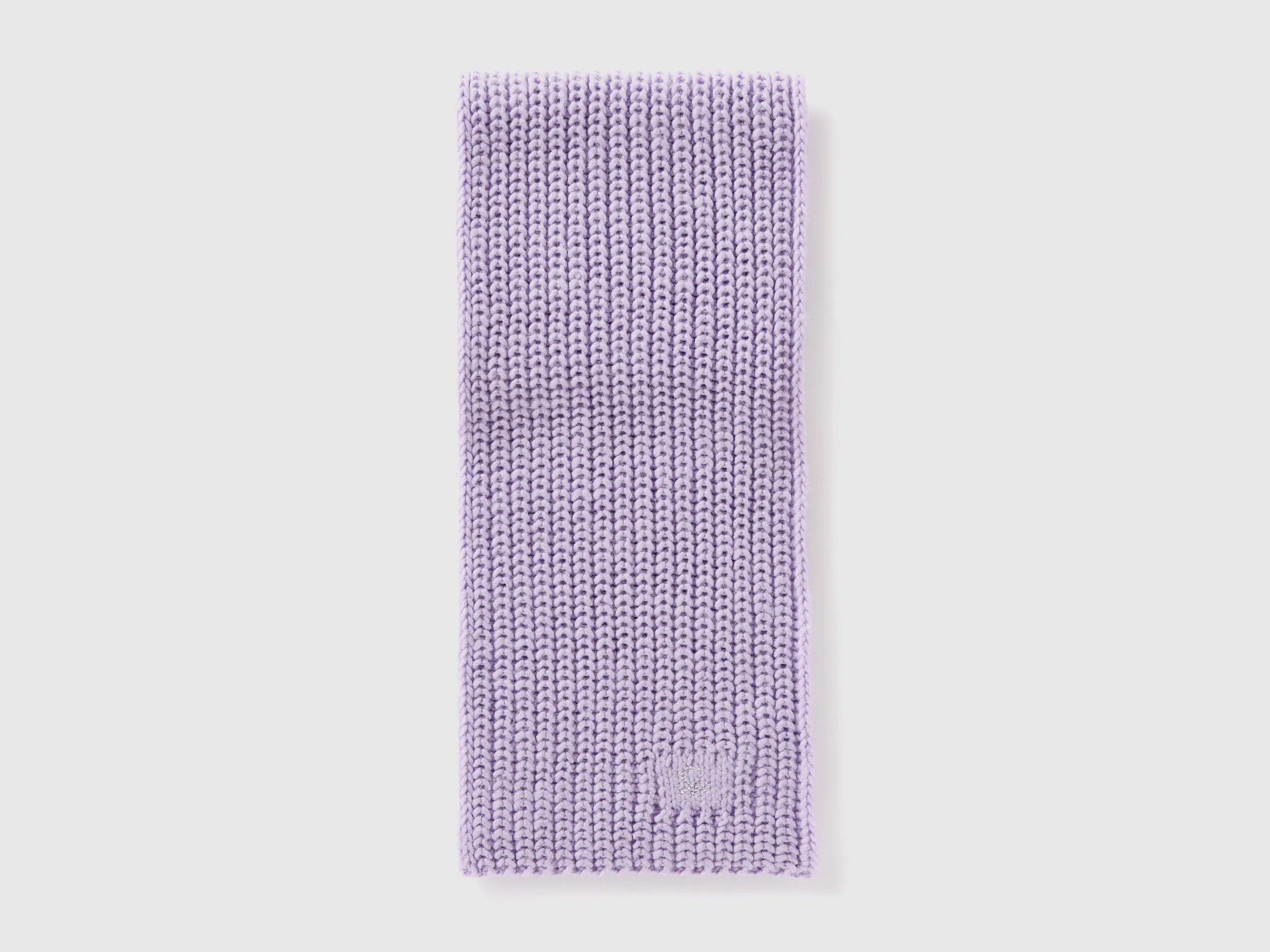 Scarf with rhinestone logo - Lilac | Benetton