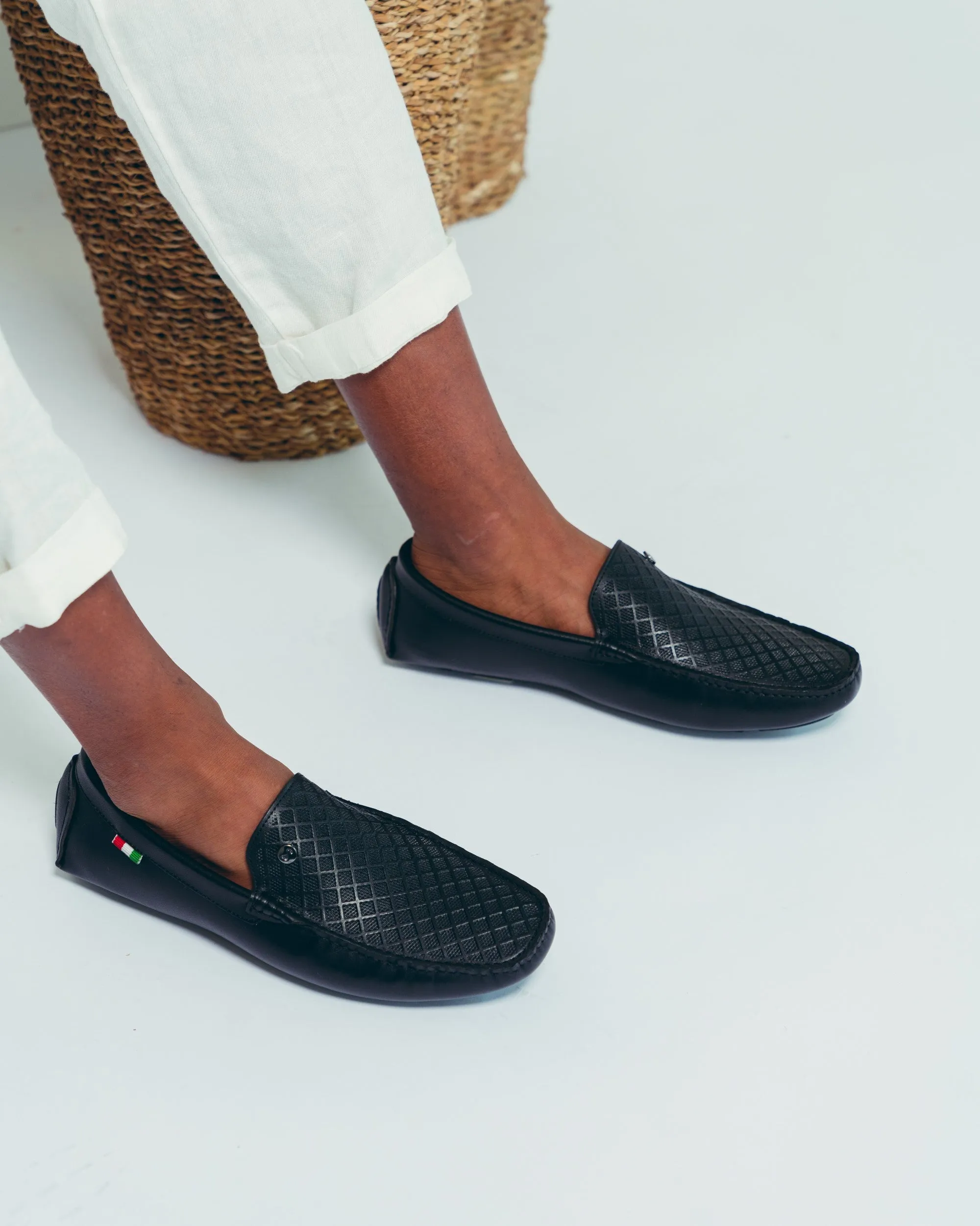 WADYNAMITE MOCCASINS - BLACK