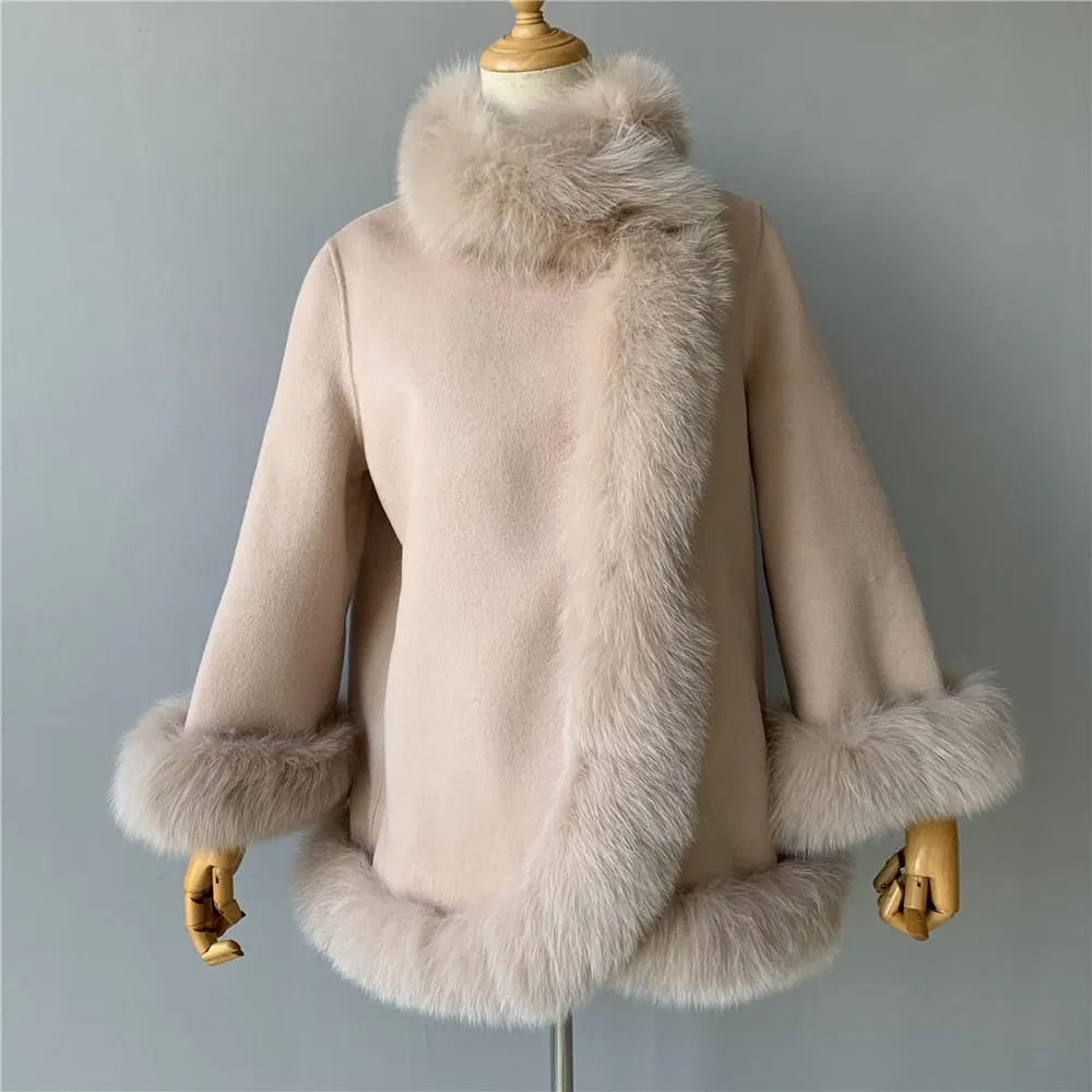 Women's wool coat with natural fur collar